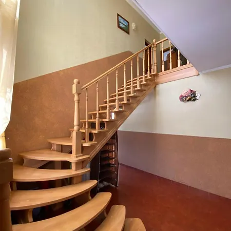 Hotel Вілла Корона *